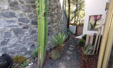 MARAVILLOSA CASA EN VENTA EN EXCLUSIVO CONDOMINIO EN LA PARTE BAJA DE SAN JERÓNIMO