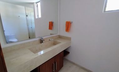 MARAVILLOSA CASA EN VENTA EN EXCLUSIVO CONDOMINIO EN LA PARTE BAJA DE SAN JERÓNIMO