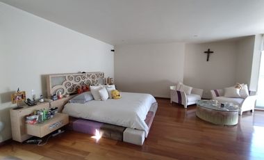 MARAVILLOSA CASA EN VENTA EN EXCLUSIVO CONDOMINIO EN LA PARTE BAJA DE SAN JERÓNIMO