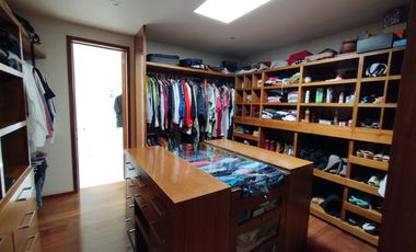 MARAVILLOSA CASA EN VENTA EN EXCLUSIVO CONDOMINIO EN LA PARTE BAJA DE SAN JERÓNIMO