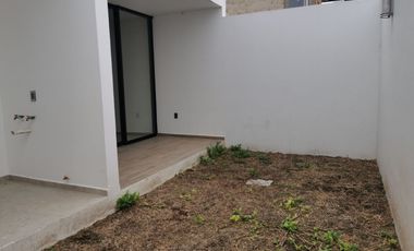 Casa con 120 m² Superficie de Terreno, 3 Recámaras en Renta en Senderos de Monte Verde