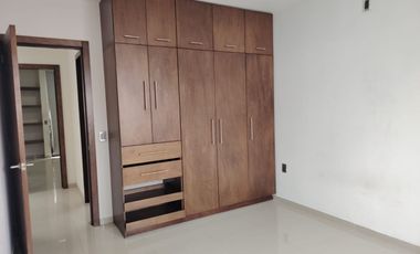 Casa con 120 m² Superficie de Terreno, 3 Recámaras en Renta en Senderos de Monte Verde