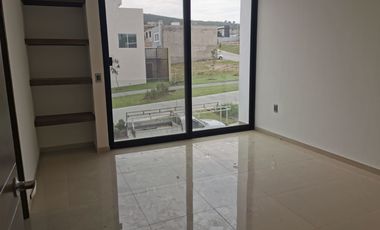 Casa con 120 m² Superficie de Terreno, 3 Recámaras en Renta en Senderos de Monte Verde