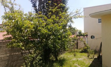 CASA MUY AMPLIA , MUY ILUMINADA, UBICACIÓN PREFERENCIAL