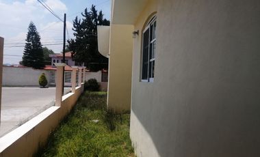 CASA MUY AMPLIA , MUY ILUMINADA, UBICACIÓN PREFERENCIAL