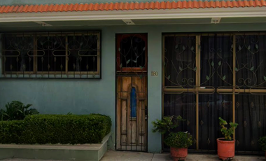 CASA DE 2 NIVELES CON BODEGA EN VENTA EN BARRIO DE GUADALUPE, CDAD. DE LIBRES, PUE. REMATE BANCARIO CON GRAN OPORTUNIDAD DE INVERSIÓN.