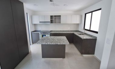 Casa en Venta en Arboledas de San Diego