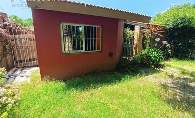 Casa Independiente Santa Teresita - Servicios Conectados - Lote Arbolado