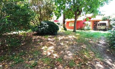 Casa Independiente Santa Teresita - Servicios Conectados - Lote Arbolado