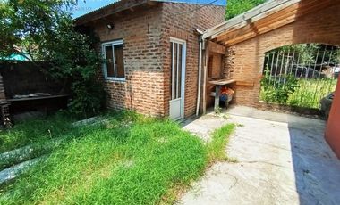 Casa Independiente Santa Teresita - Servicios Conectados - Lote Arbolado