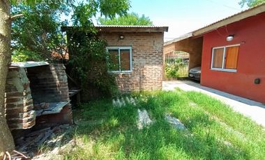 Casa Independiente Santa Teresita - Servicios Conectados - Lote Arbolado