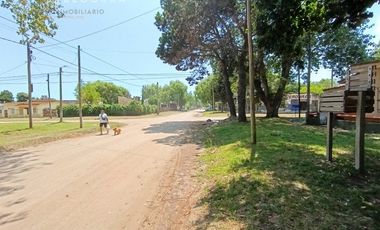 Casa Independiente Santa Teresita - Servicios Conectados - Lote Arbolado