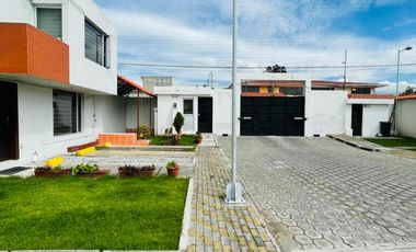 CASA DE ARRIENDO VALLE DE LOS CHILLOS SECTOR CAPELO