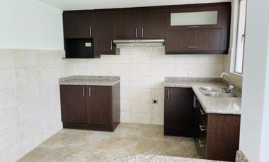 CASA DE ARRIENDO VALLE DE LOS CHILLOS SECTOR CAPELO