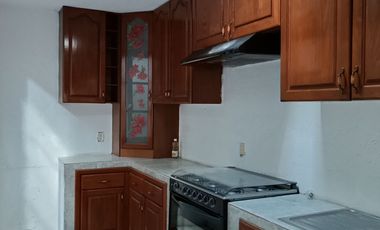 BODEGA Y DEPARTAMENTO EN RENTA  EN MORELIA, COL. AMPLIACIÒN LA SOLEDAD