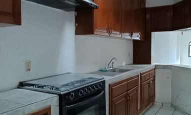 BODEGA Y DEPARTAMENTO EN RENTA  EN MORELIA, COL. AMPLIACIÒN LA SOLEDAD
