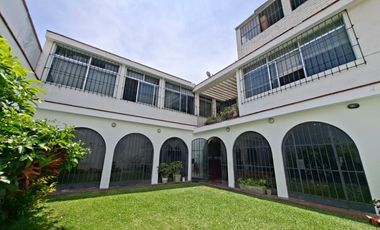 🚨VENDO CASA  CERCA AL PARQUE EN SURCO  Urb  ROSAL (cerca simon Salguero)