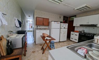 🚨VENDO CASA  CERCA AL PARQUE EN SURCO  Urb  ROSAL (cerca simon Salguero)