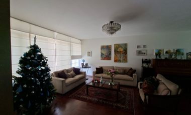🚨VENDO CASA  CERCA AL PARQUE EN SURCO  Urb  ROSAL (cerca simon Salguero)