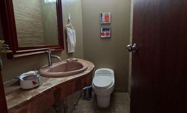 🚨VENDO CASA  CERCA AL PARQUE EN SURCO  Urb  ROSAL (cerca simon Salguero)
