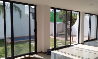 RENTO CASA EN FRACC. LOS FAROLES, CUERNAVACA