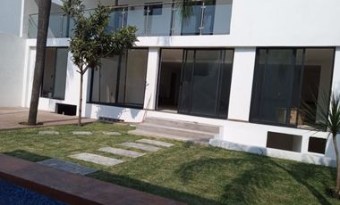 RENTO CASA EN FRACC. LOS FAROLES, CUERNAVACA