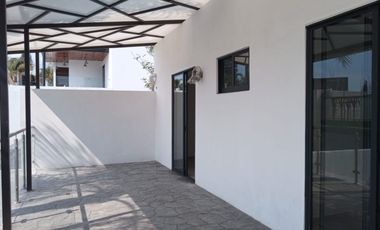 RENTO CASA EN FRACC. LOS FAROLES, CUERNAVACA