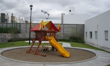 Casa con amenidades y 2 recámaras, Ciudad Meseta - VENTA