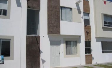 VENTA - Casa con 2 recámaras y amenidades, Ciudad Meseta