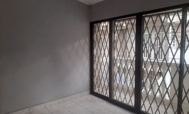 CASA EXTERNA BARRIO FLORALIA