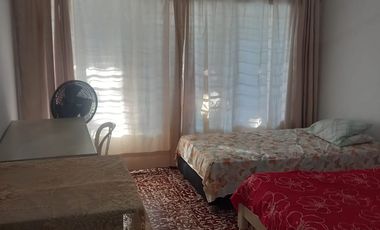 VENDO CASA CON APARTAMENTO EN BARRIO BOSTON AREA DE 300MTS 4 ALCOBAS ENREJADA