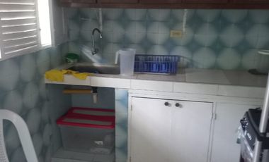 VENDO CASA CON APARTAMENTO EN BARRIO BOSTON AREA DE 300MTS 4 ALCOBAS ENREJADA