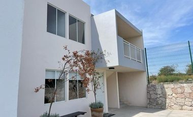 VENTA. Departamento en planta media con 2 recámaras y amenidades, El Rosario