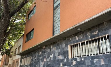 SE VENDE CASA EN CONDOMINIO EN EL CARMEN COYOACAN CALLE VIENA