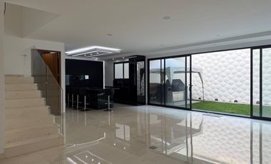 SE VENDE CASA EN CONDOMINIO EN EL CARMEN COYOACAN CALLE VIENA