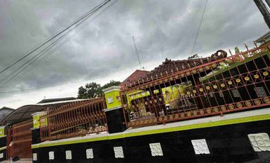 Disewakan Murah Rumah Kantor Besar Luas Sejuk Asri Wedomartani Ngemplak Sleman