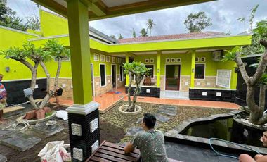 Disewakan Murah Rumah Kantor Besar Luas Sejuk Asri Wedomartani Ngemplak Sleman