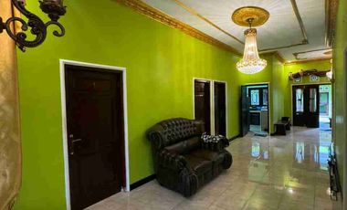 Disewakan Murah Rumah Kantor Besar Luas Sejuk Asri Wedomartani Ngemplak Sleman