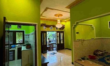 Disewakan Murah Rumah Kantor Besar Luas Sejuk Asri Wedomartani Ngemplak Sleman