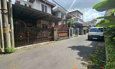 Disewakan Murah Rumah Cantik Dkt Kampus UPN & YKPN Seturan Jogja