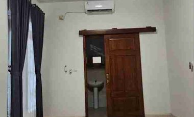 Disewakan Murah Rumah Cantik Dkt Kampus UPN & YKPN Seturan Jogja