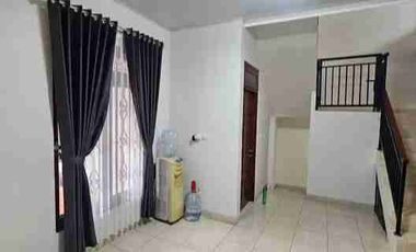 Disewakan Murah Rumah Cantik Dkt Kampus UPN & YKPN Seturan Jogja