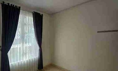 Disewakan Murah Rumah Cantik Dkt Kampus UPN & YKPN Seturan Jogja