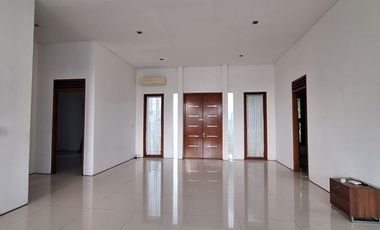 Rumah diSewakan di Cipete