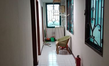 Apartemen Riverside Tower 1B 198m2 4+2KT HGB Semi Furnished Siap Huni