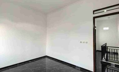 Rumah Akses 2 Mobil Siap Huni Jagakarsa Jaksel