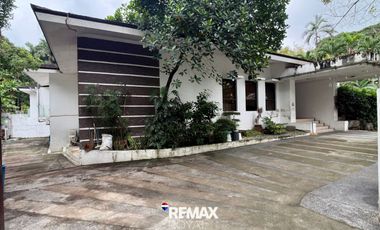 Modern 5BR House with Pool & Garden – Dasmariñas Village, Makati