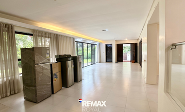 Modern 5BR House with Pool & Garden – Dasmariñas Village, Makati