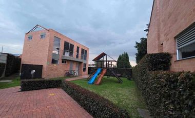 vendo hermosa casa hacienda el Ng