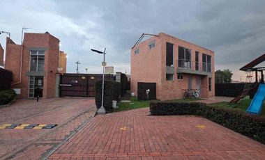 vendo hermosa casa hacienda el Ng